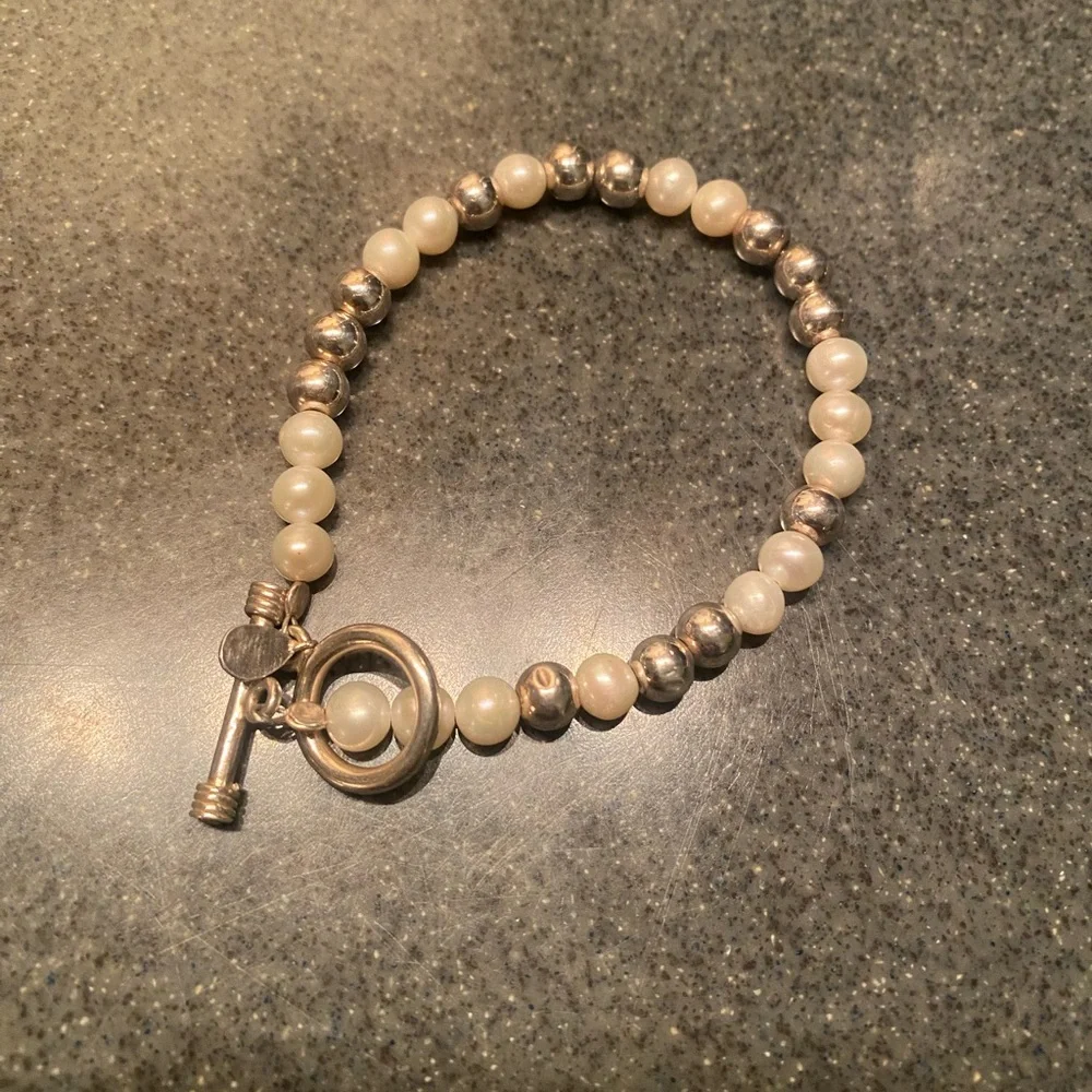 Silpada Pearl and sterling silver bead bracelet with toggle clasp - Picture 1 of 2